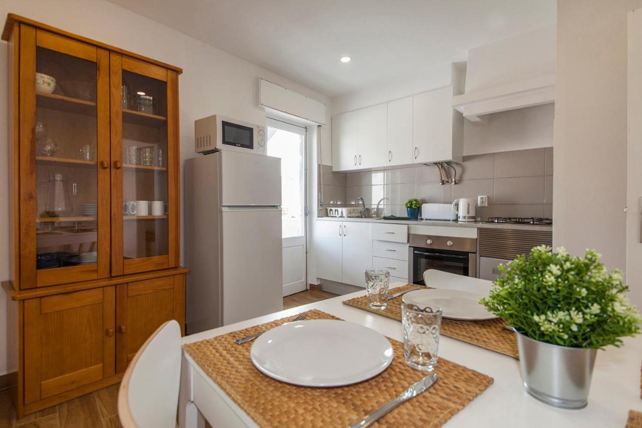 A37 - Casa Alferes In Downtown Apartment